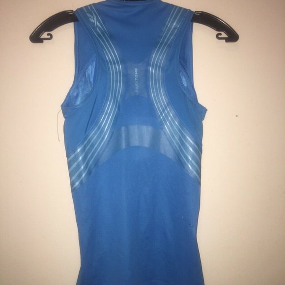 Reebok - Picture 5 of 9